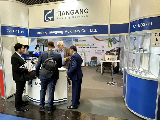 ?天罡歐洲團隊攜個創(chuàng)新產品成功亮相世界橡塑展德國K展 ?天罡歐洲團隊攜個創(chuàng)新產品成功亮相世界橡塑展德國K展