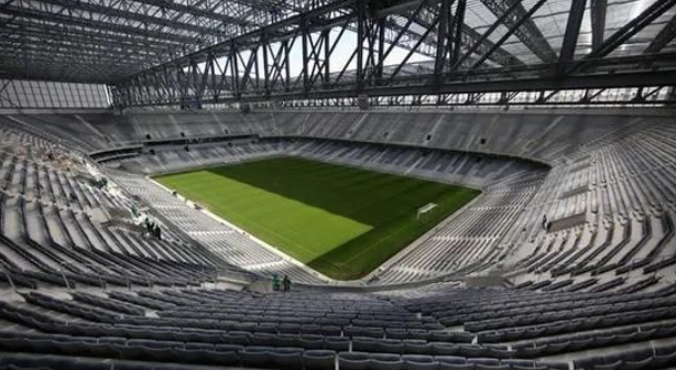 人造草走紅世界杯，背后的中國(guó)材料科技藏不住了！